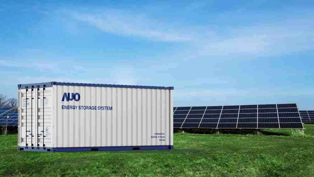 彩霸王透过AI数据管理，，，，提供不同类型用户进行储能与能源管理，，，，达到再生能源管控调度成效