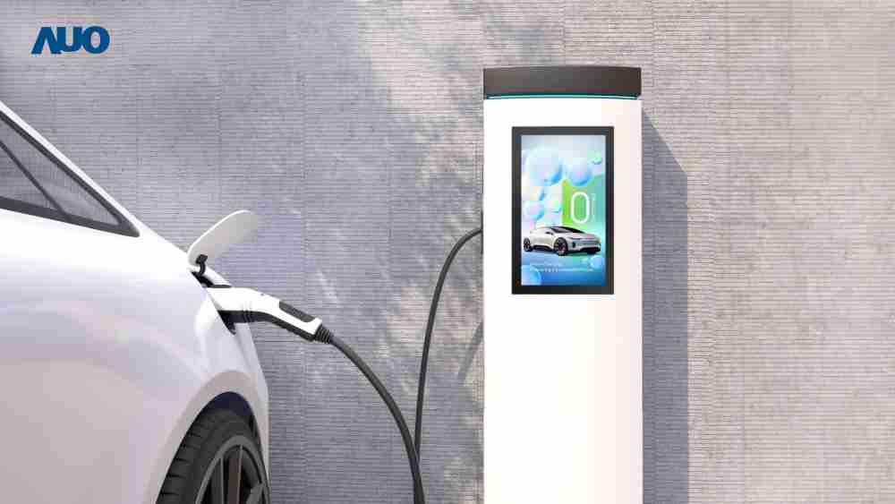 友達〝EVSE車用充電樁解決方案〞專為電動汽車充電樁設計，，，，具有高亮度、、、、克服戶外艱難環境的耐溫、、耐紫外線等特性，，並搭載散熱性及擴充性強的高效能工業電腦，，，，可實現人機互動訴求，，，，如資訊顯示、、支付等應用